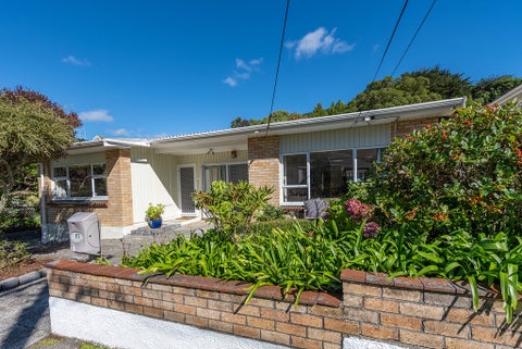 117 Parkvale Road, Karori, Wellington