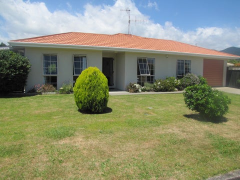 5 Heihei Place, Paraparaumu