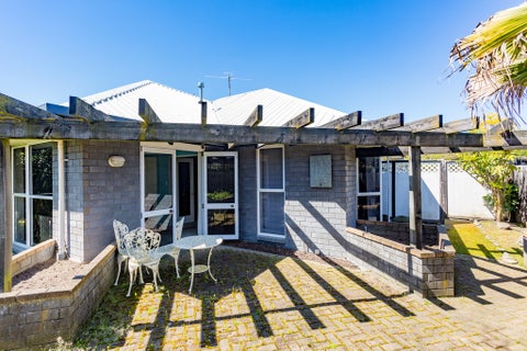 2/37 Roydon Drive, Templeton, Christchurch