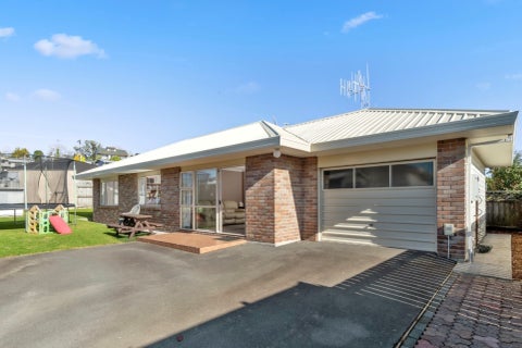 4B Queen Road, Bellevue, Tauranga