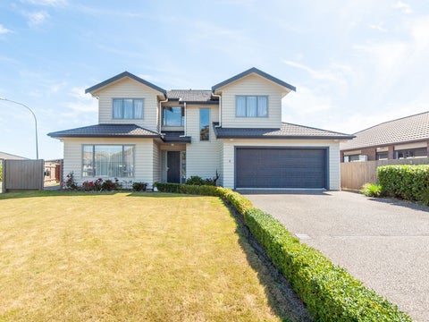 8 Montego Place, Grenada Village, Wellington