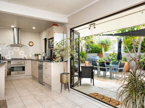8 Mckeefry Avenue, Greenmeadows, Napier