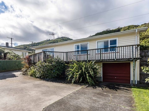 24 Kakariki Grove, Waikanae