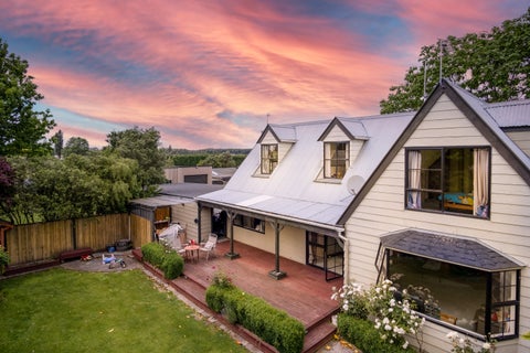 52 Gladstone Road, Woodend, Woodend