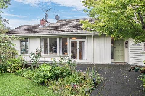 7 Kaka Street, Waikanae