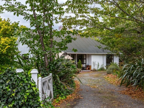 38 Kuratawhiti Street, Greytown