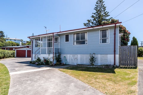 4 Taupiri Crescent, Titahi Bay, Porirua