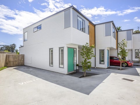 11/7 Handyside Street, Tawa, Wellington