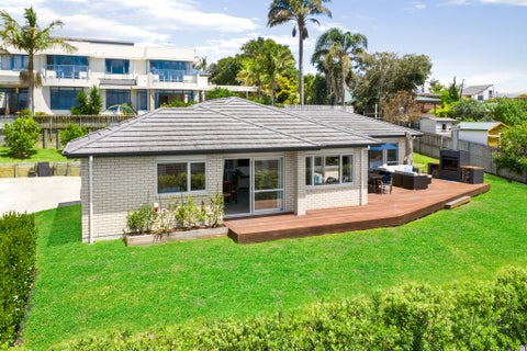 5 Gibbia Way, Beachlands, Auckland