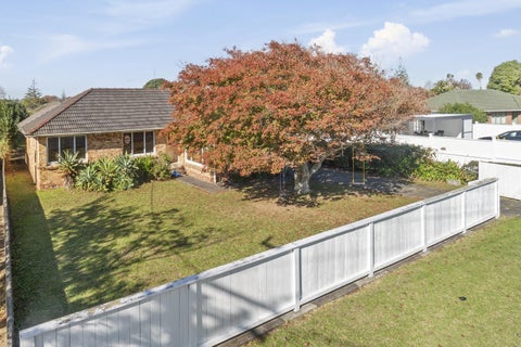 74 Neil Avenue, Te Atatu Peninsula, Auckland