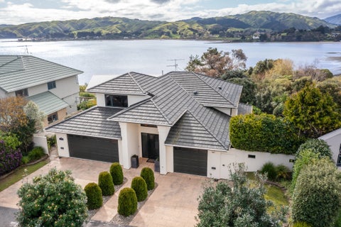 65 The Masthead, Whitby, Porirua