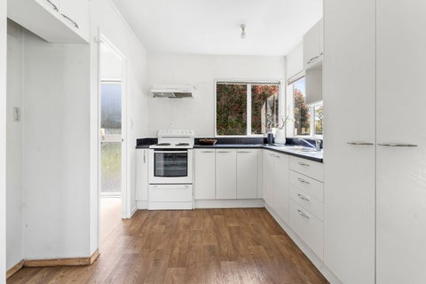 73 Chichester Drive, Rosehill, Papakura