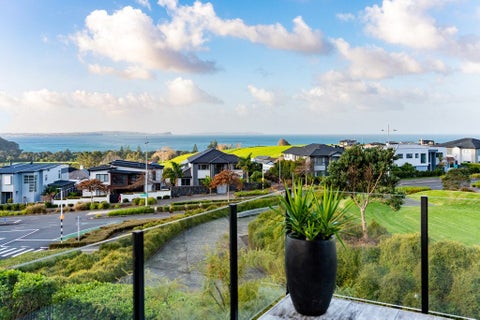 9 Coastview Lane, Long Bay, Auckland