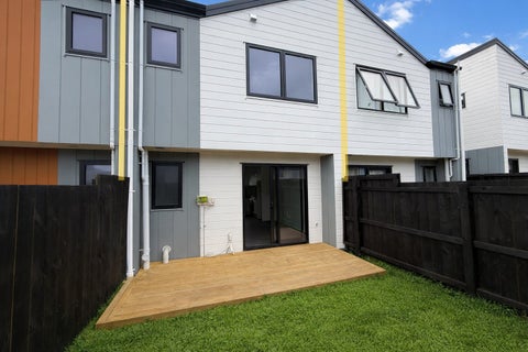 10/21 Tennessee Avenue, Mangere East, Auckland
