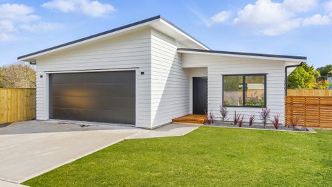 16 Te Awahohonu Lane, Ōtaki