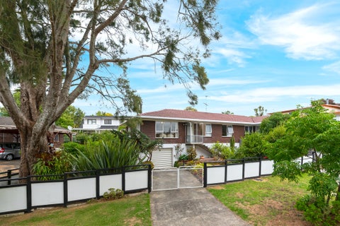 1/9 Landseer Place, Mount Roskill, Auckland
