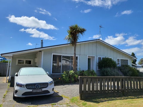 4B Ngahina Street, Paraparaumu