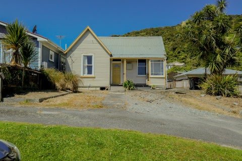 9 Alexander Terrace, Greymouth, Greymouth