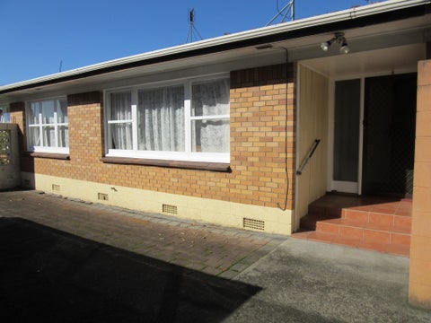 2/32 Wallace Road, Papatoetoe, Auckland