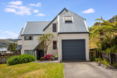 8B Pelorous Street, Paparangi, Wellington