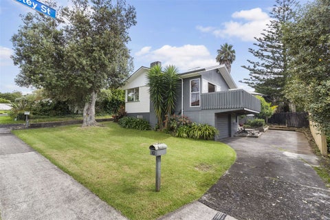 10 Larne Avenue, Pakuranga Heights, Auckland