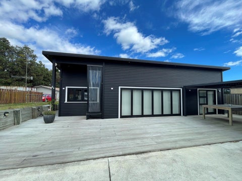 6B Hennessey Street East, Foxton Beach, Foxton