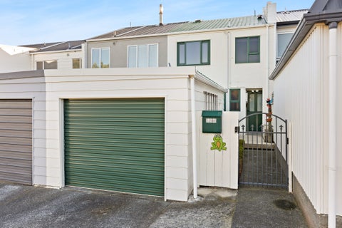 125 Akaroa Drive, Maupuia, Wellington