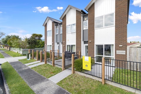 1/7 Burrows Place, Frankton, Hamilton