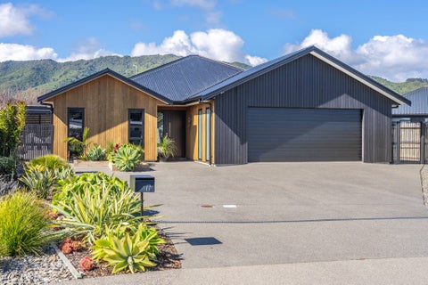17 Kaiwaru Place, Waikanae, Waikanae