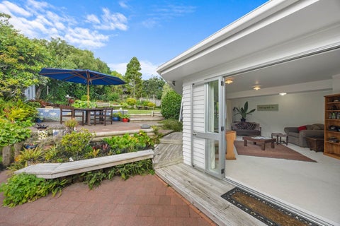 25 Seaton Road, Murrays Bay, Auckland