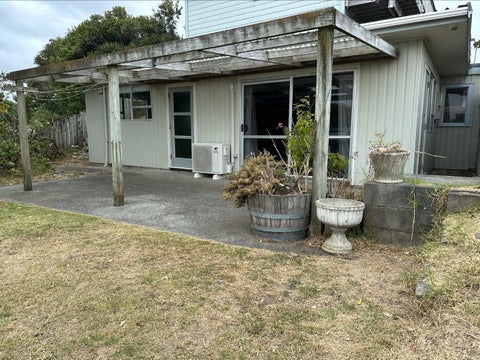 37 Koromiko Street, Otaki Beach, Otaki