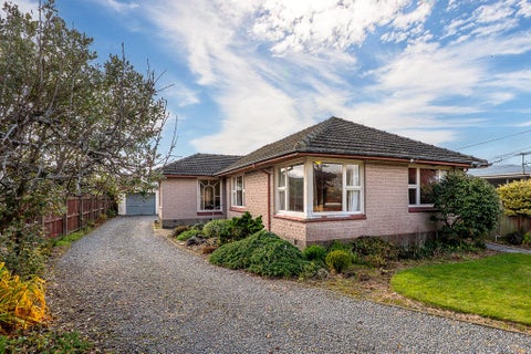 21 Sturrocks Road, Redwood, Christchurch