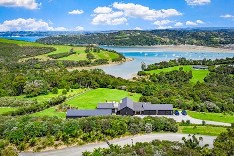 79 Bishop Lane, Tāwharanui Peninsula, Matakana