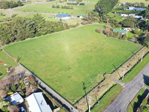 65 Waite Street, Featherston