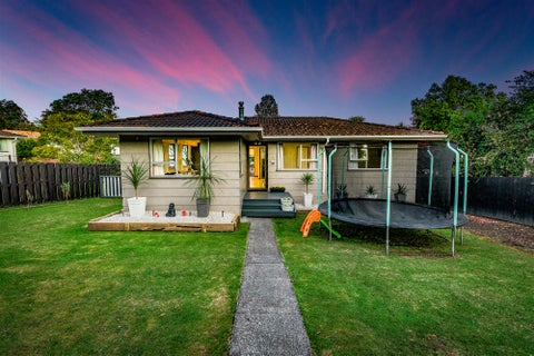 4 Albemarle Place, Massey, Auckland