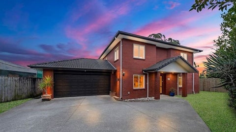 66 South Kensington Way, Henderson, Auckland