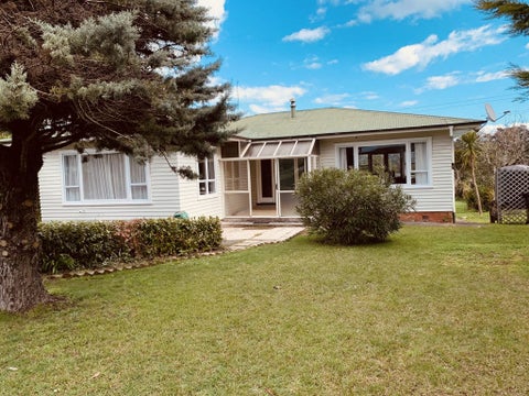 32 James Tyler Crescent, Lynfield, Auckland