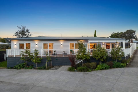 17A Roseneath Place, Birkdale, Auckland
