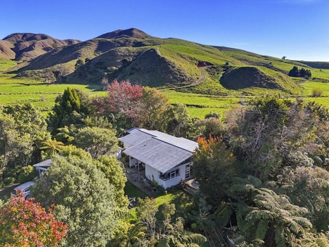 594 Waitohu Valley Road, Manakau, Otaki