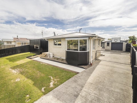 108 Apollo Parade, Milson, Palmerston North