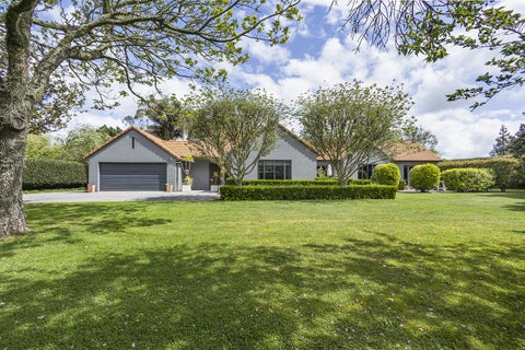 196 Athlone Drive, Cambridge, Cambridge