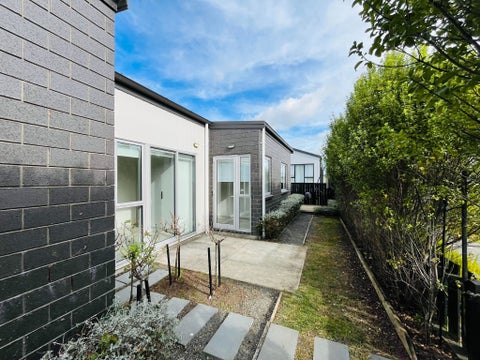 1 Heri Lane, Westgate, Auckland