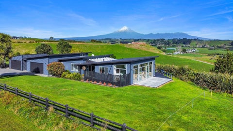 100 Elsham Road, Lepperton, New Plymouth