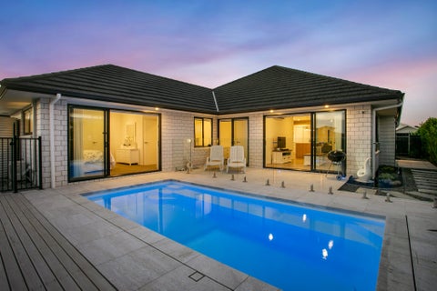 6 Siren Street, Wainui, Wainui