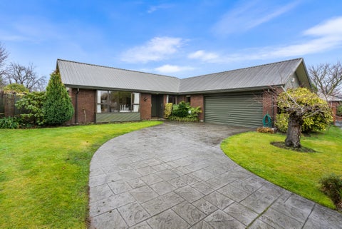 6 Tuscany Place, Beckenham, Christchurch