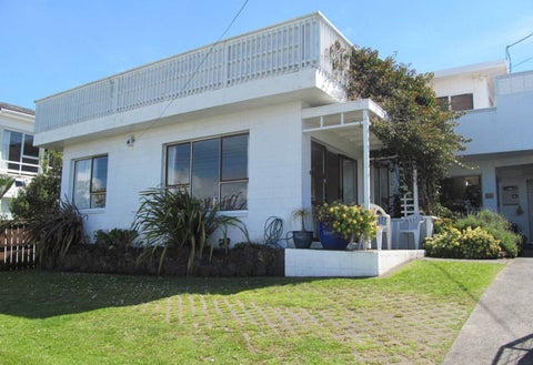 13 Kiteroa Terrace, Rothesay Bay, Auckland