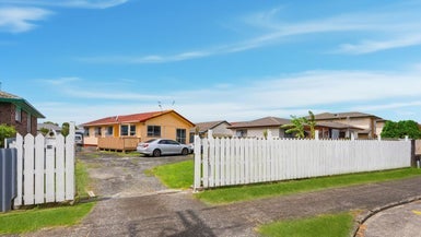 16 Robertson Road, Favona, Auckland