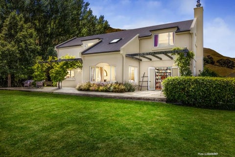 421 Johns Way, Martinborough