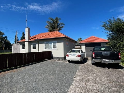 220 Clyde Street, Hamilton East, Hamilton