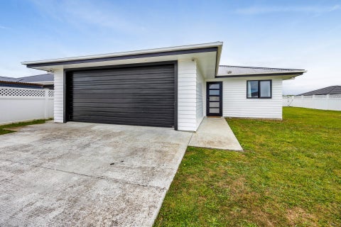 48 County Drive, Hawera